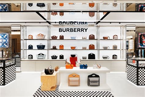 leccio burberry|burberry stores near me.